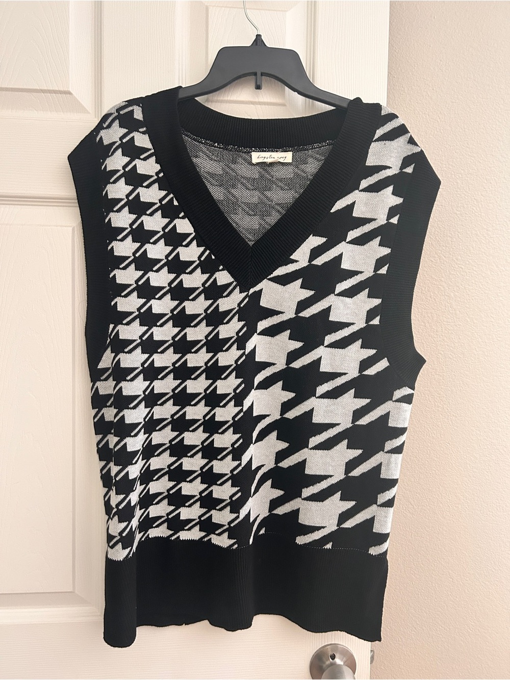 Kingston Black & White Houndstooth V-Neck Sweater Vest